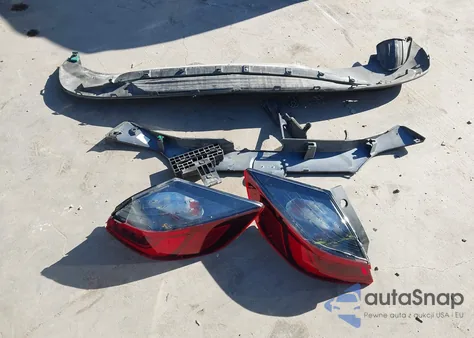 2022 Honda Insight Ex z USA, uszkodzony, nr VIN 19XZE4F55NE010721